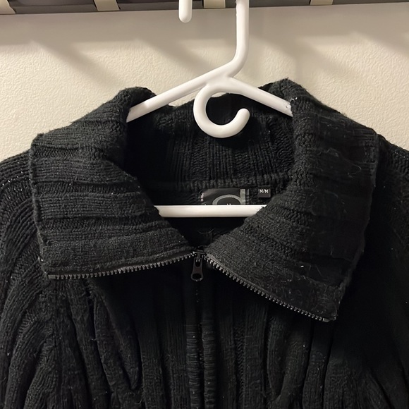 SALE!! DYNAMITE SWEATER 🔥🔥🔥 5/25!!! - Picture 4 of 9